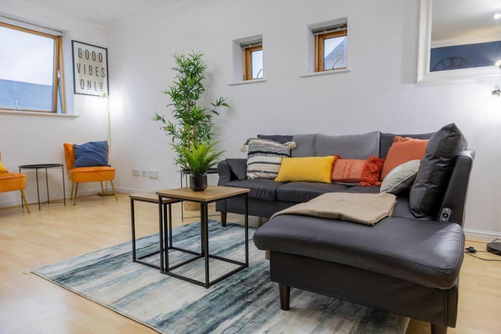 Morden London Apartment, By The Sea With Free Parking 外观 照片