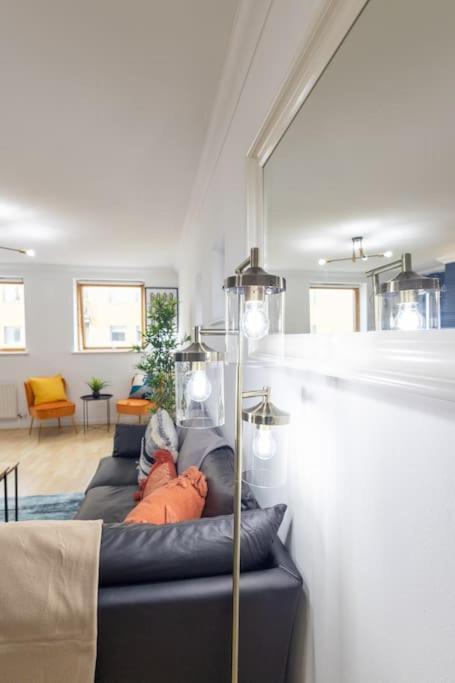 Morden London Apartment, By The Sea With Free Parking 外观 照片