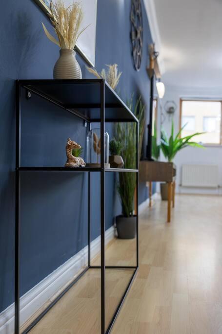 Morden London Apartment, By The Sea With Free Parking 外观 照片